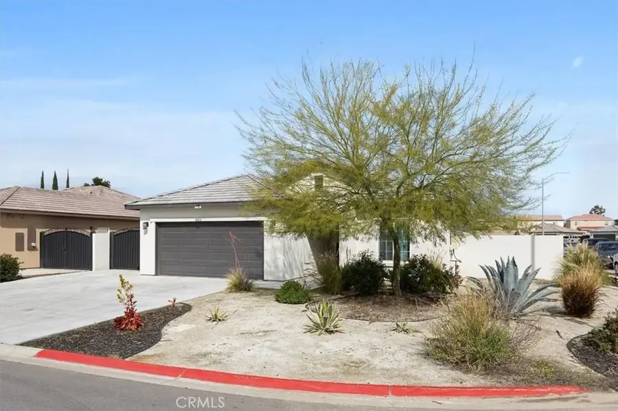 3822 Zamora, Bakersfield, CA 93306 - #3