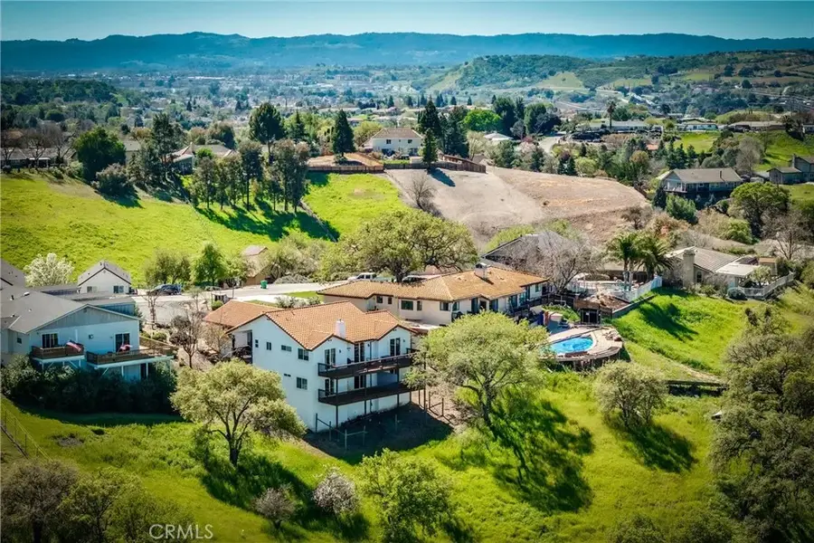 731 Renate Way, Paso Robles, CA 93446 - #2