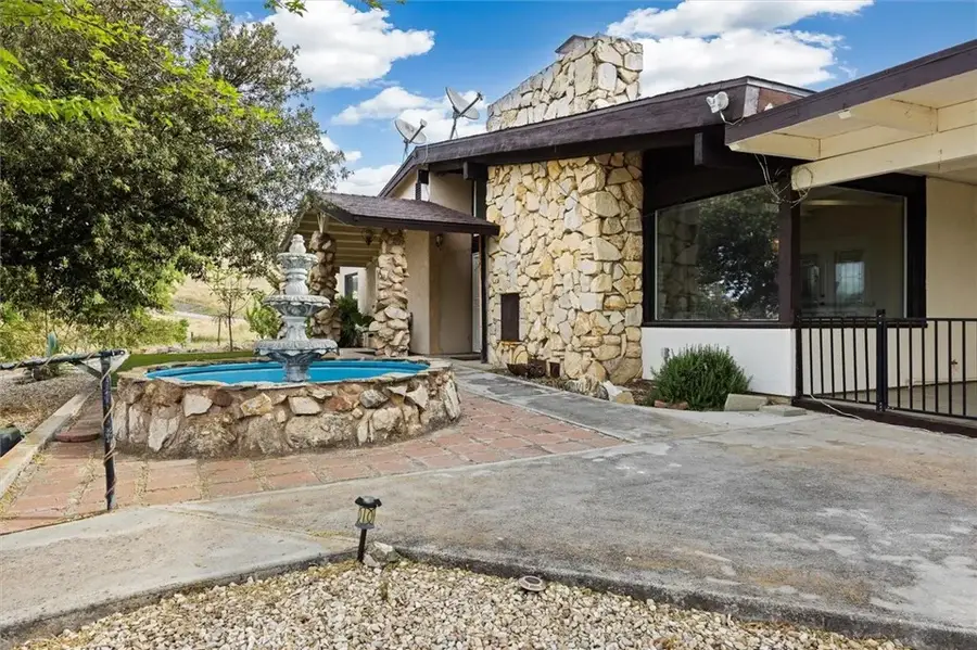 3330 S El Pomar, Templeton, CA 93465 - #3