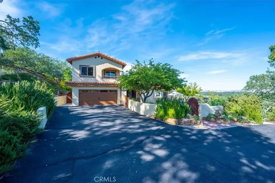 10662 Santa Ana Road, Atascadero, CA 93422 - #2