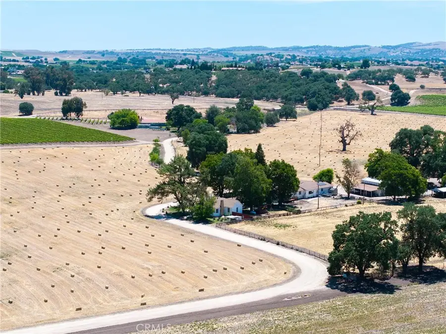 5275 Camp 8 Road, Paso Robles, CA 93446 - #3
