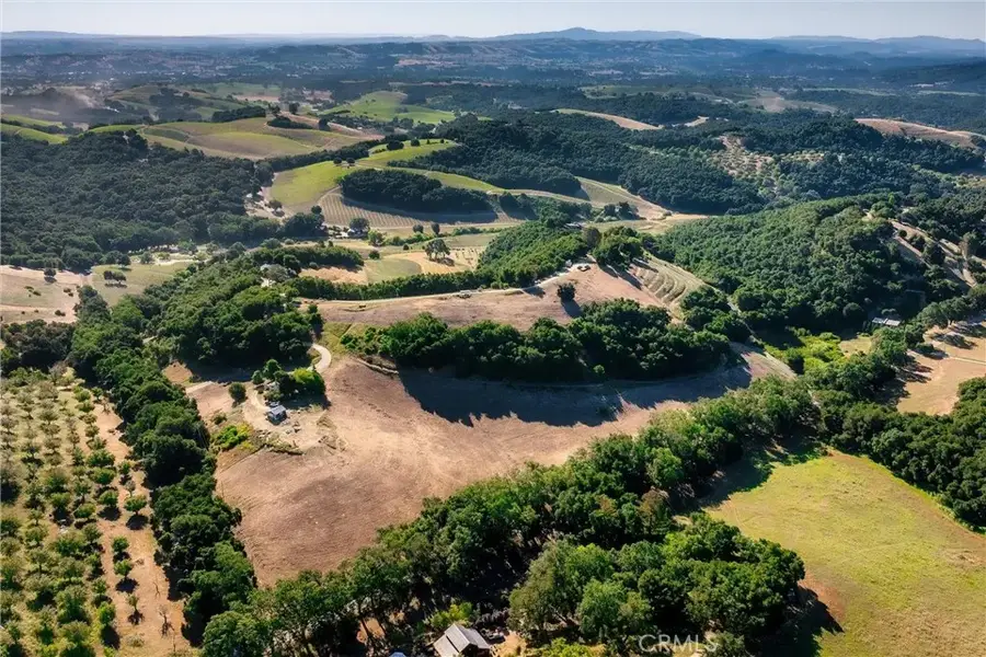 3180 Willow Creek Road, Paso Robles, CA 93446 - #3
