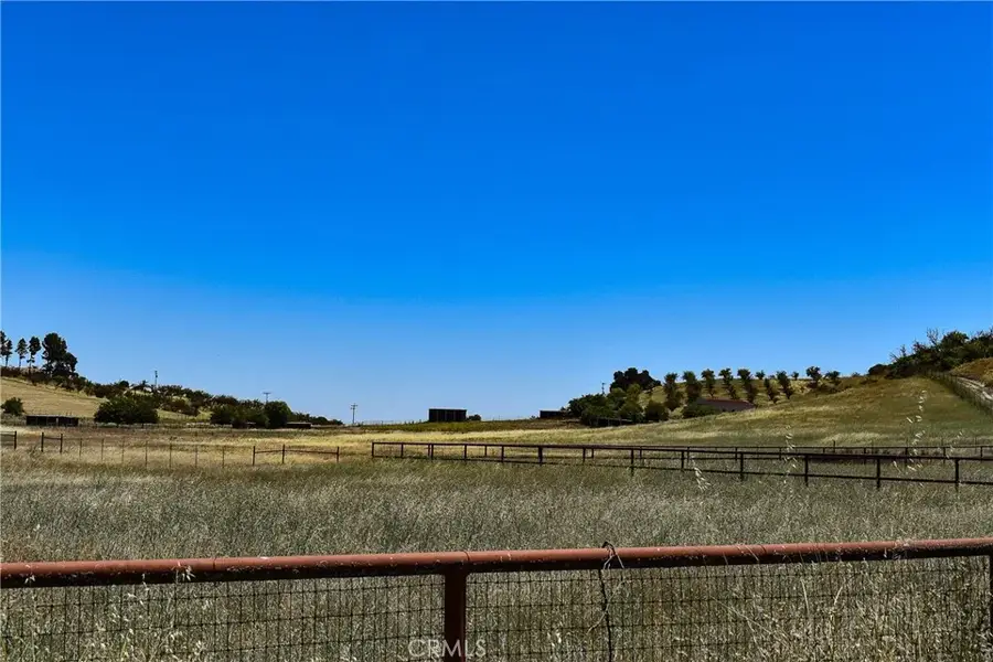 4565 S El Pomar, Templeton, CA 93465 - #3