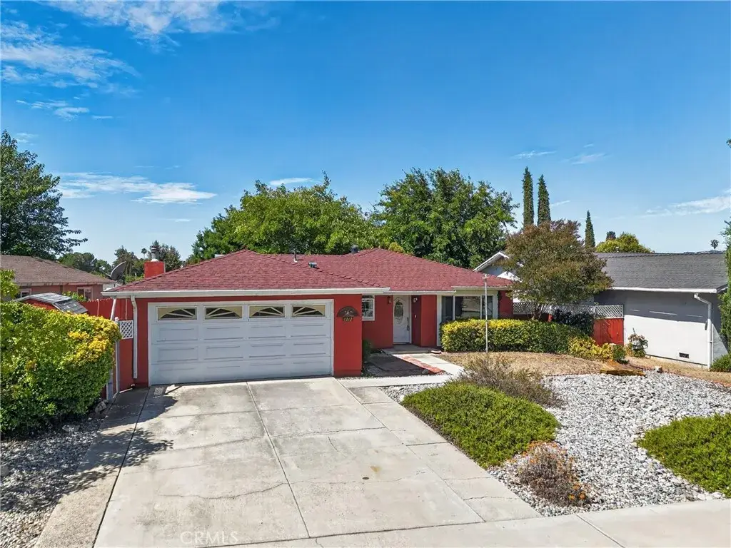 1212 Dorothy, Paso Robles, CA 93446 - #1