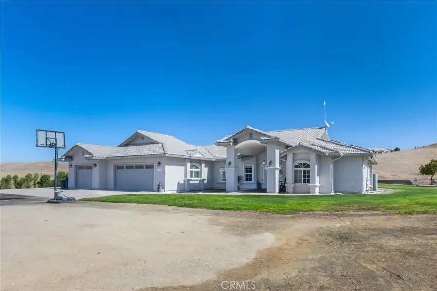 76925 Barker Road, San Miguel, CA 93451 - #2