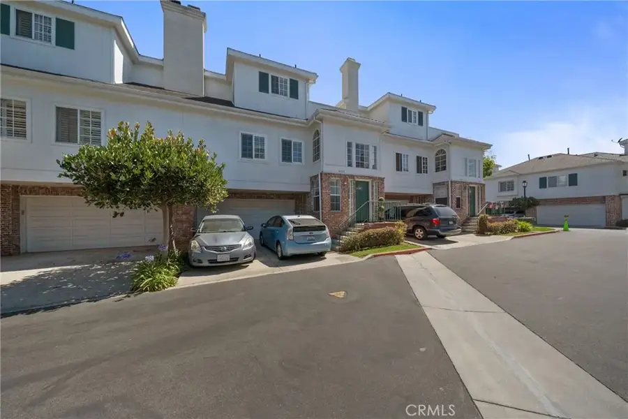 18723 Chapel Lane, Huntington Beach, CA 92646 - Image #3