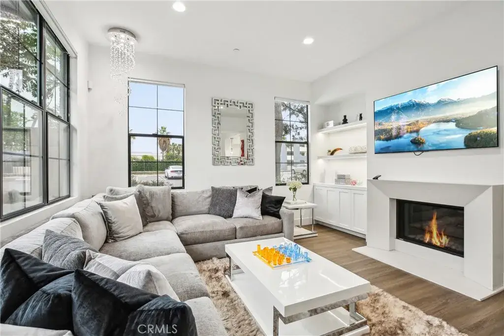 551 W Maple Avenue, Orange, CA 92868 - Image #1