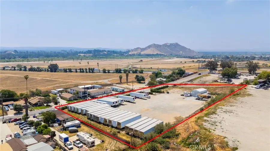 2725 Hall, Jurupa Valley, CA 92509 - Image #3