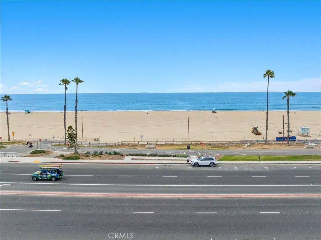 1102 Pacific Coast Hwy, Huntington Beach, CA 92648 - Image #1