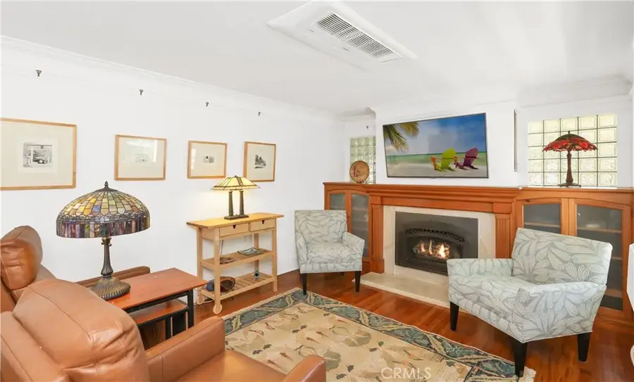 160 N B Street, Tustin, CA 92780 - Image #2