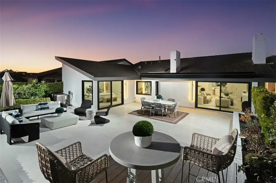 10 White Water Drive, Corona Del Mar, CA 92625 - Image #2