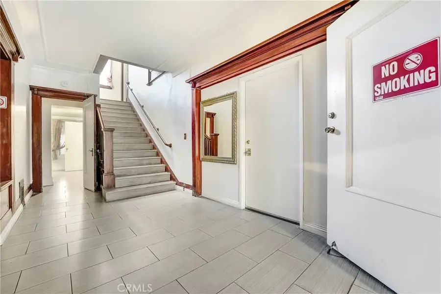 1041 Elden Avenue, Los Angeles, CA 90006 - Image #3