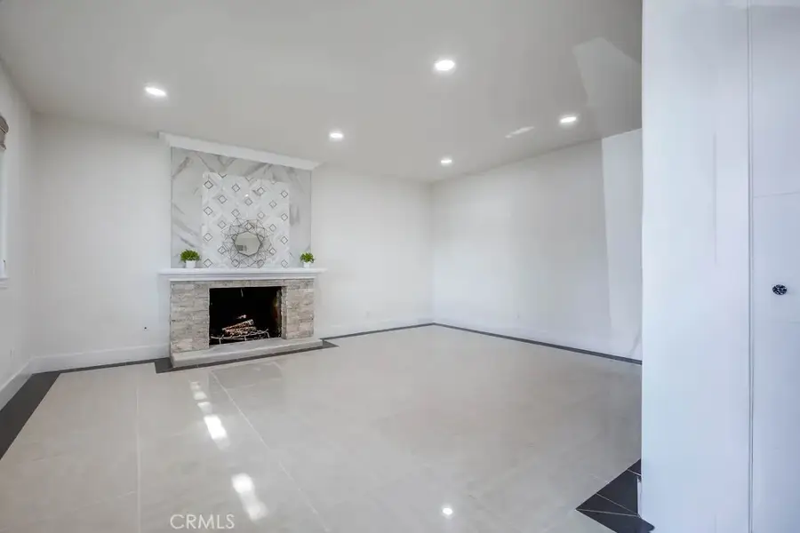 746 Hudson Avenue, Costa Mesa, CA 92626 - Image #3