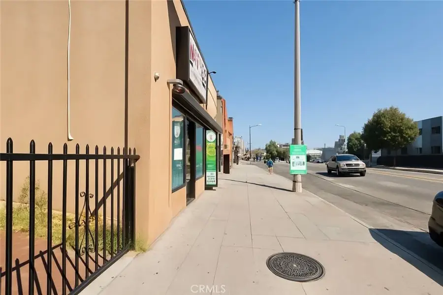 1331 W Manchester, Los Angeles, CA 90044 - Image #3