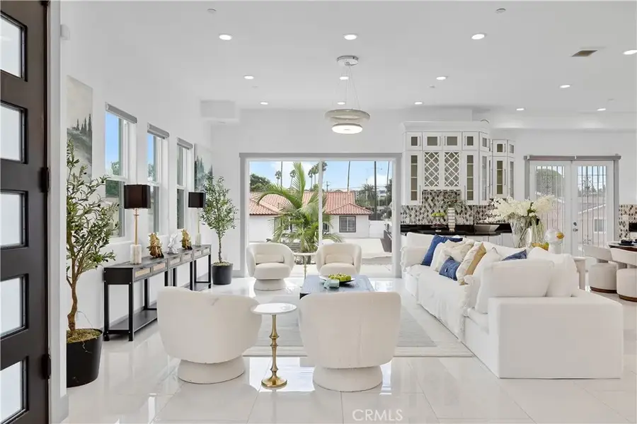 7702 Alberta, Huntington Beach, CA 92648 - Image #2