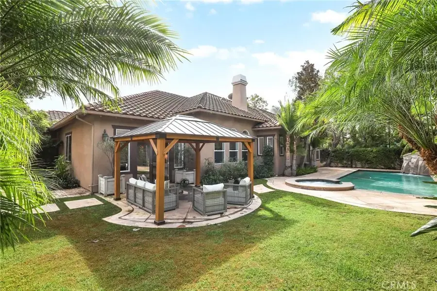 12215 Wyne Ct, Tustin, CA 92782 - Image #2