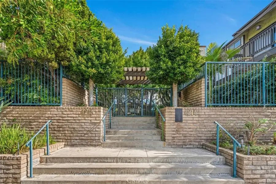 4218 Troost #20, Studio City, CA 91604 - Image #2