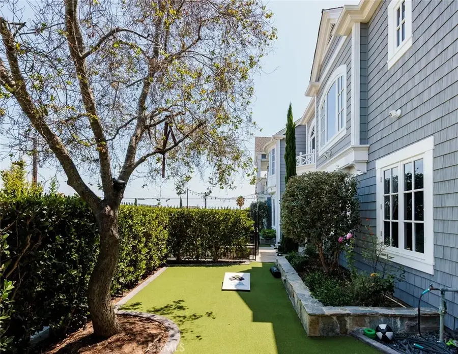 125 Kings Place, Newport Beach, CA 92663 - Image #3
