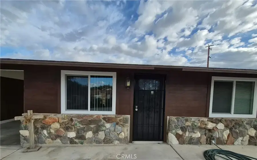 16611 Yucca Avenue, Victorville, CA 92395 - Image #3