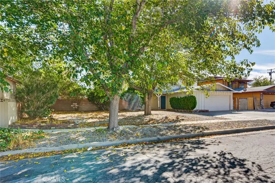 44440 Hanstead, Lancaster, CA 93535 - Image #2