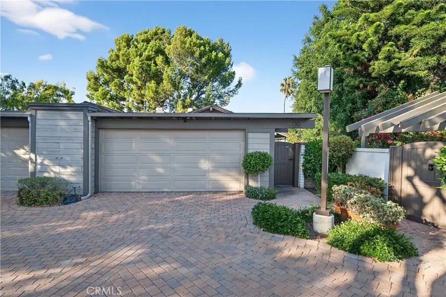 30 Nuevo #15, Irvine, CA 92612 - Image #3