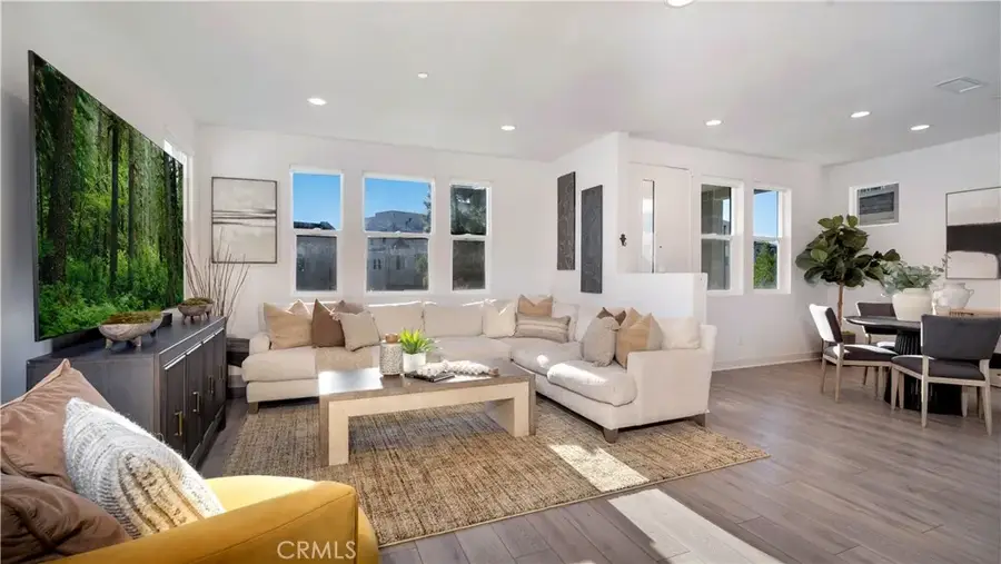 233 Tank, Irvine, CA 92618 - Image #3