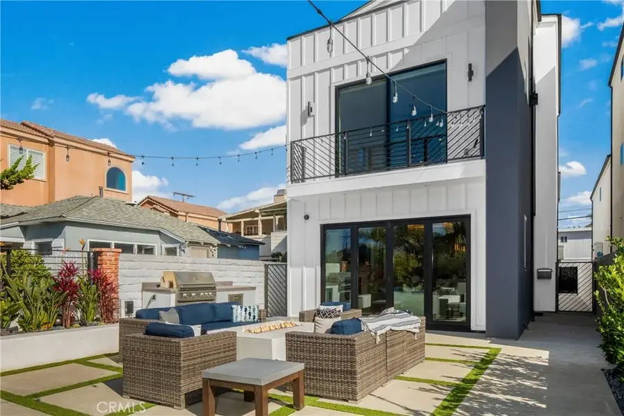 1004 Huntington, Huntington Beach, CA 92648 - Image #3