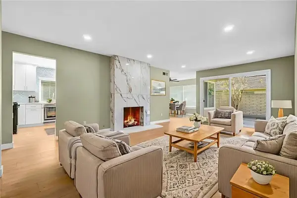 8 Dogwood South, Irvine, CA 92612