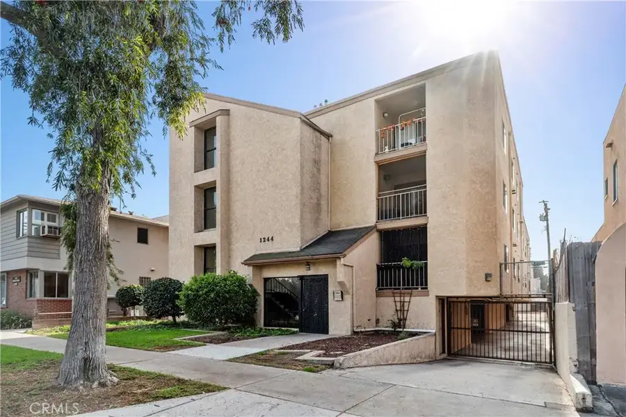 1244 E 3rd #201, Long Beach, CA 90802 - Image #2