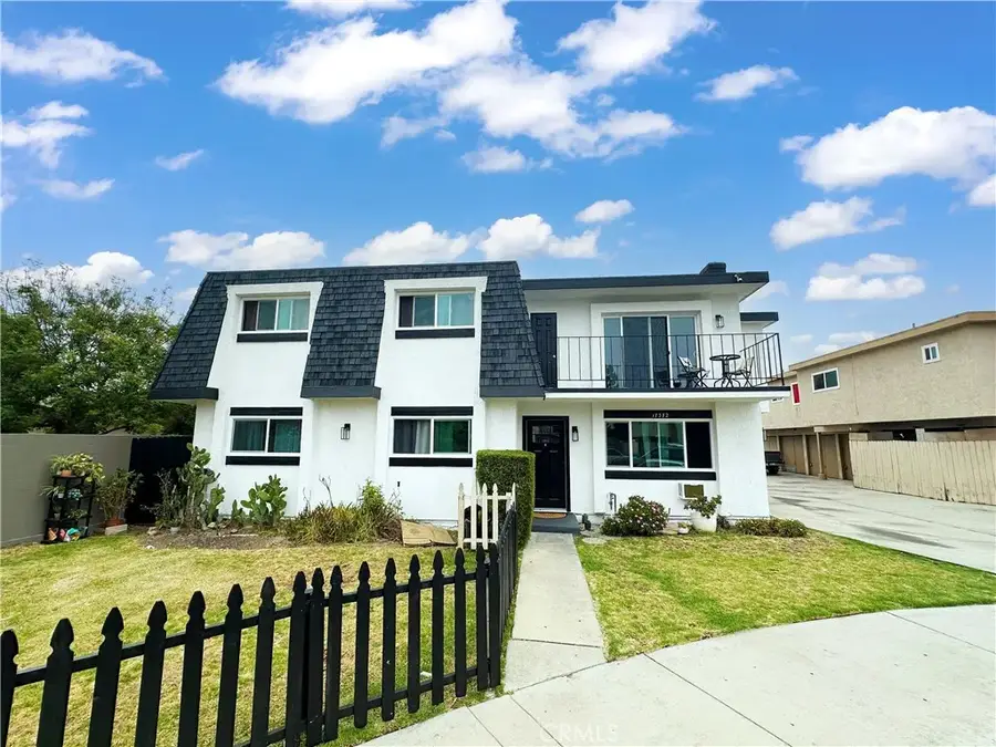 17372 Dairyview, Huntington Beach, CA 92647 - Image #2