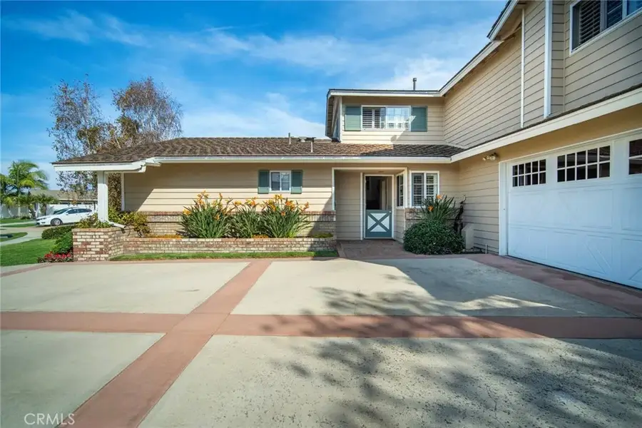 9222 Oriole Avenue, Fountain Valley, CA 92708 - Image #2