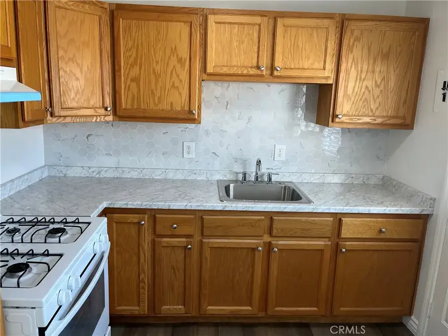 10341 Karmont, South Gate, CA 90280 - Image #3