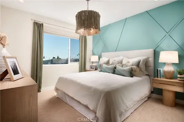 306 E William Way, La Habra, CA 90631