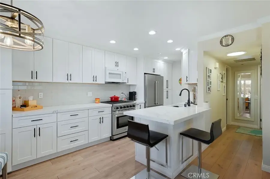 18272 Parkview Lane #101, Huntington Beach, CA 92648 - Image #3