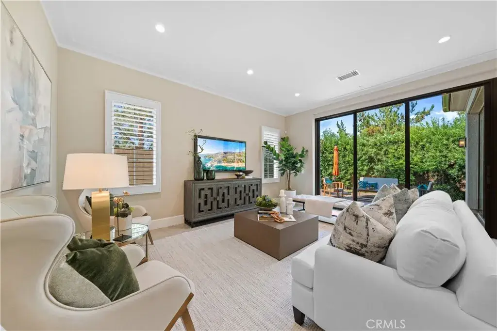 100 Viano, Irvine, CA 92602 - Image #1