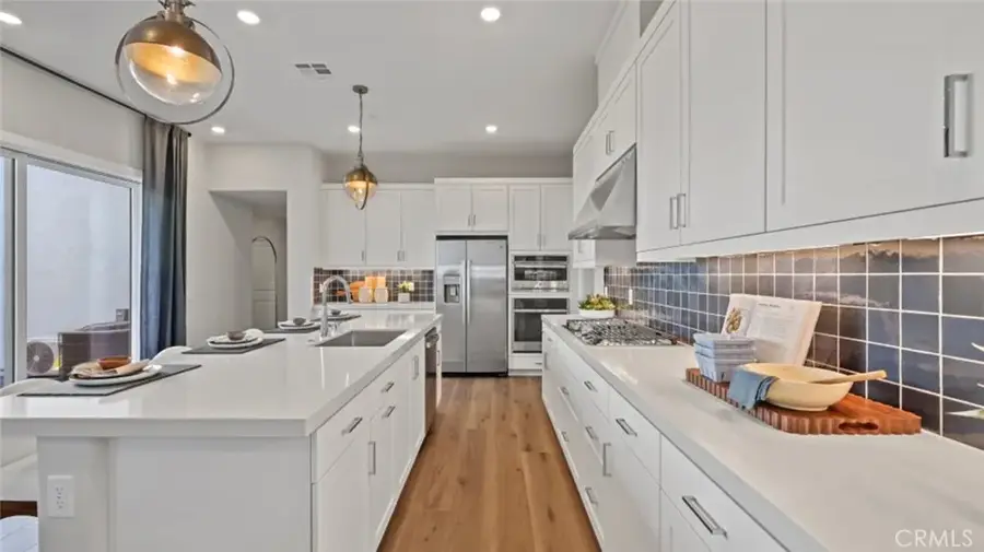 194 Billings, Irvine, CA 92618 - Image #3