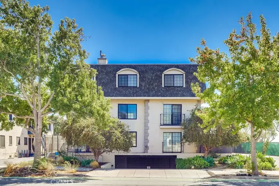 1020 Ocean Park, Santa Monica, CA 90405 - Image #2