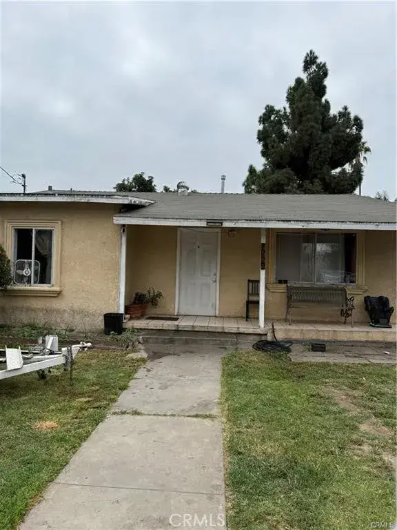1722 W Pine, Santa Ana, CA 92703