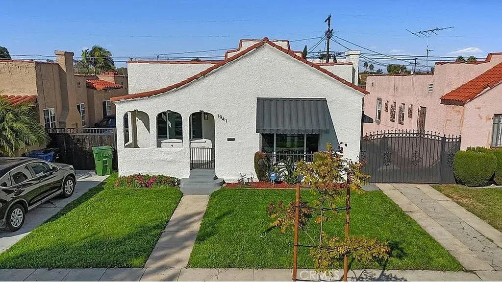 1941 W 68th Street, Los Angeles, CA 90047 - Image #1