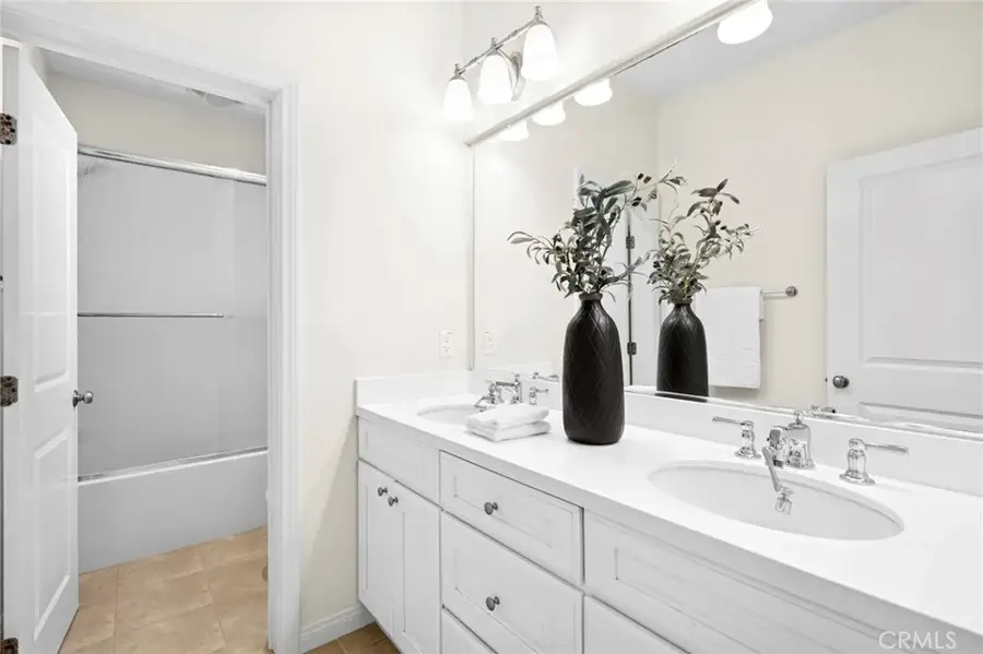 61 Lupari, Irvine, CA 92618 - Image #2