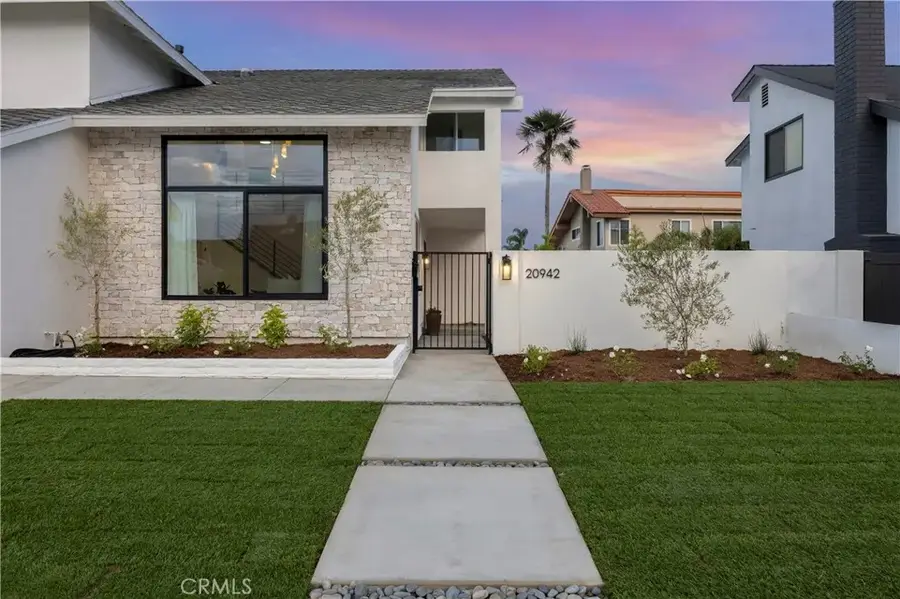 20942 Queens Park, Huntington Beach, CA 92646 - Image #3