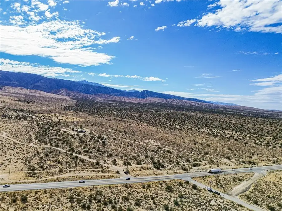 30002 263rd, Llano, CA 93544 - Image #2