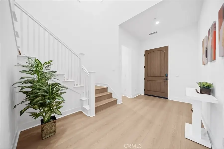 118 Glydon, Irvine, CA 92618 - Image #3