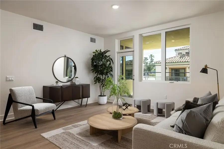 414 Main St. #310, Huntington Beach, CA 92648 - Image #3