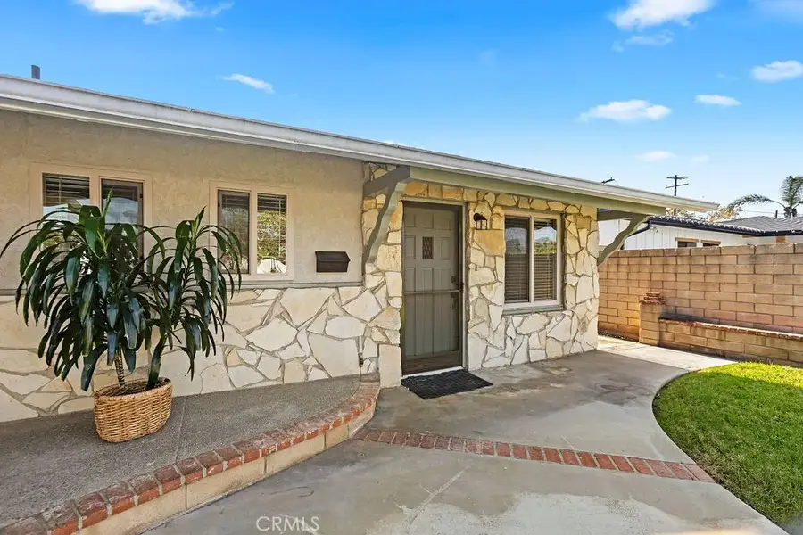 995 Post Road, Costa Mesa, CA 92626 - Image #3