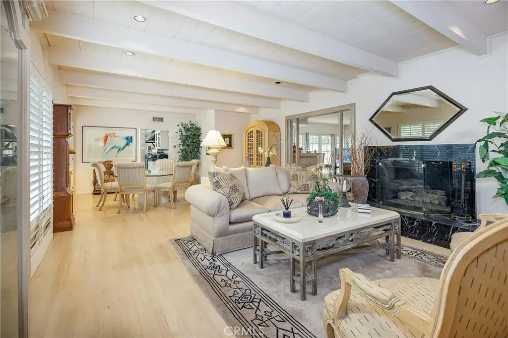 2072 Coldwater Canyon, Beverly Hills, CA 90210 - Image #1