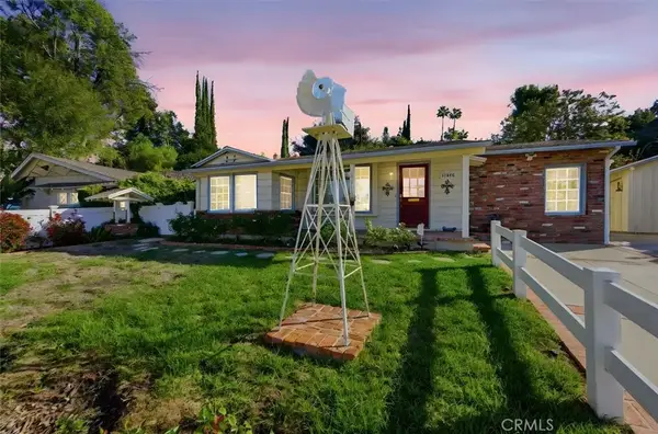 22050 Independencia Street, Woodland Hills, CA 91364