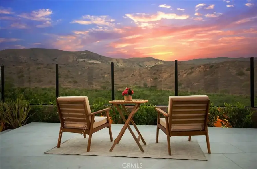 100 Albero, Irvine, CA 92602 - Image #2