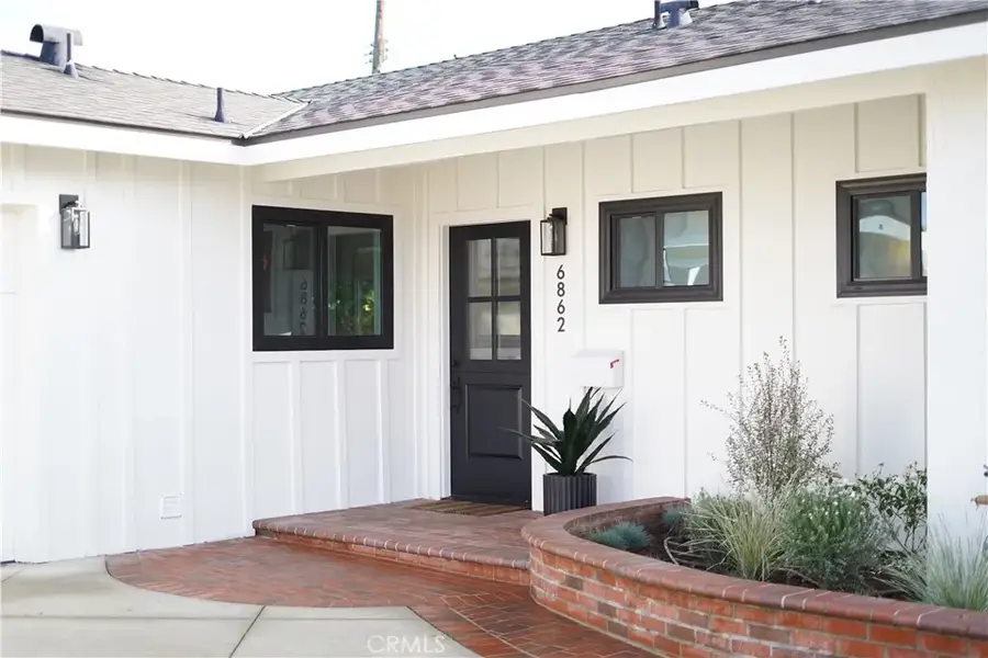 6862 Breeland Drive, Huntington Beach, CA 92647 - #2