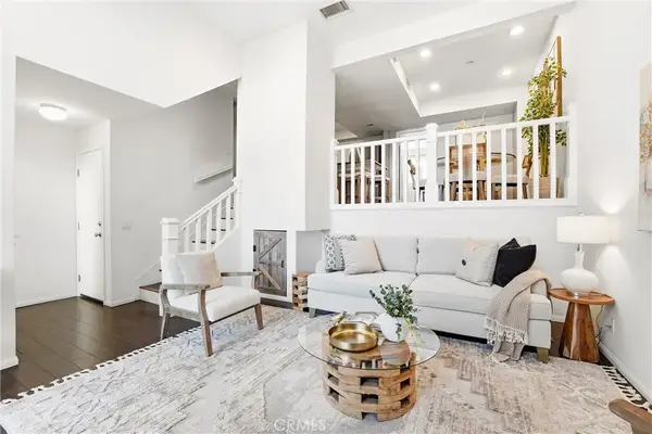 380 W Wilson #B103, Costa Mesa, CA 92627